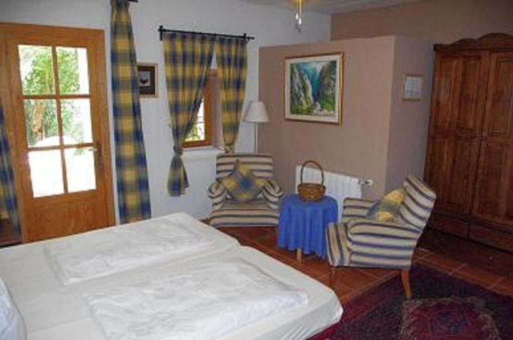 Llimona Farm stay