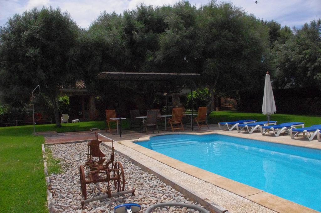Llimona Farm stay *
