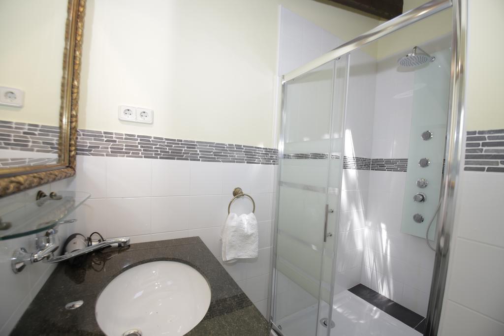 Llimona Farm stay *