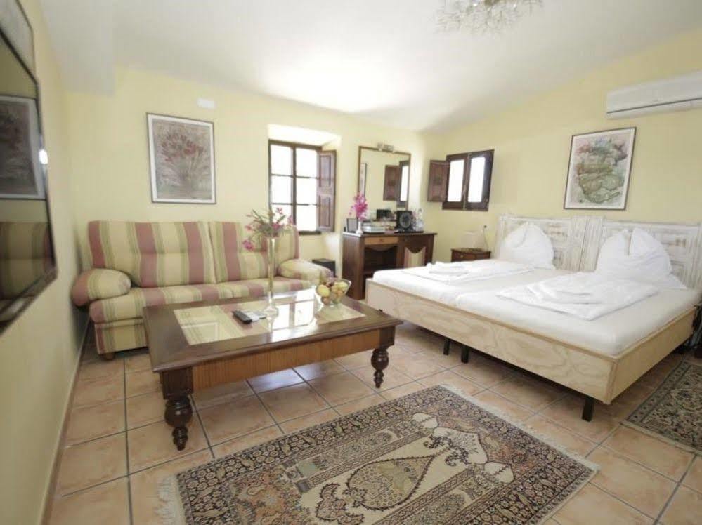 Farm stay Llimona
